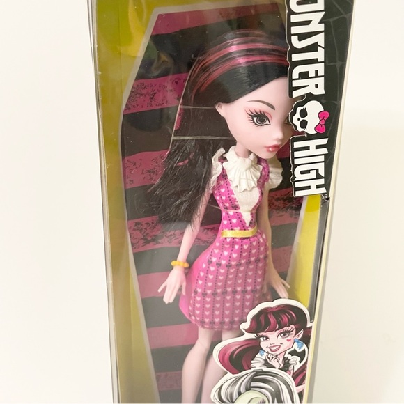 Monster High Draculaura Doll Damaged Box - Picture 2 of 16